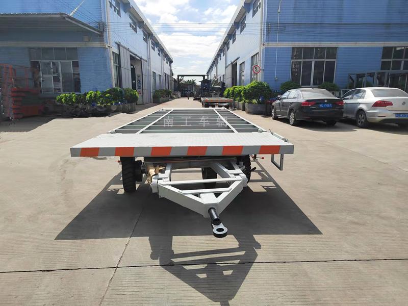16T(中国)科技公司骨架式全挂车