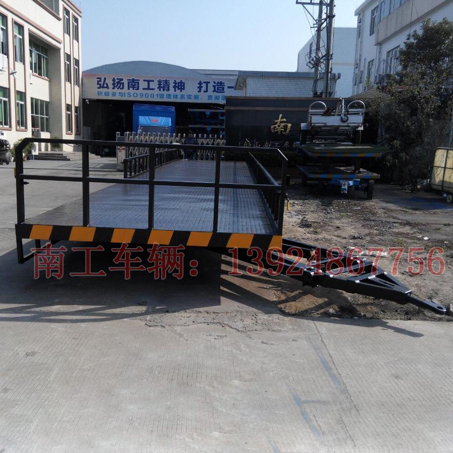 13米(中国)科技公司 液压刹车护栏(中国)科技公司