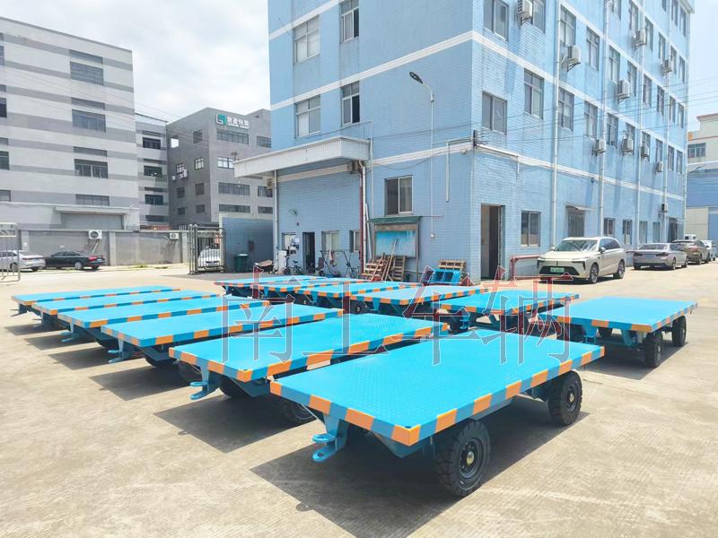 3吨全挂式牵引(中国)科技公司可拆护栏
