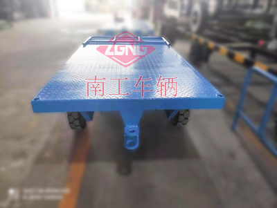 3吨(中国)科技公司带可拆护栏2I.jpg