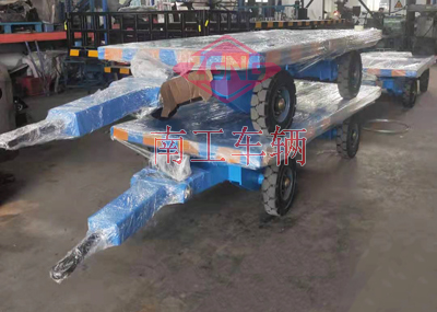 3吨(中国)科技公司带可拆护栏3I.jpg