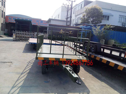 军绿色5吨护栏式(中国)科技公司3I.jpg