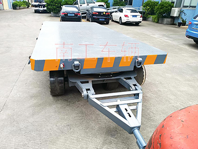 25吨重型(中国)科技公司带牵引环工具拖车3I.jpg