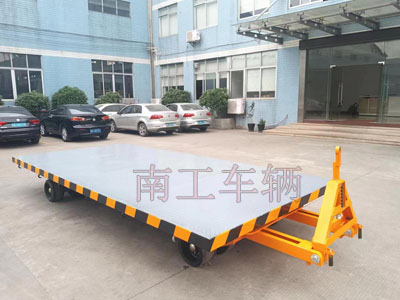 10吨中型牵引(中国)科技公司4I.jpg