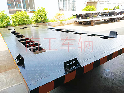 13点5吨箱变拖车底盘 全挂式(中国)科技公司3I.jpg
