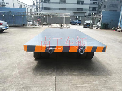 25吨重型工业(中国)科技公司全挂式牵引拖车底盘带牵引环1I.jpg