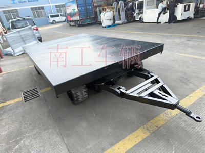 30吨重型(中国)科技公司 环保实心轮胎4I.jpg