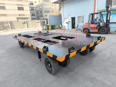 10吨预制方舱(中国)科技公司 拖车底盘2I.jpg