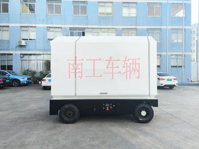 2吨电动(中国)科技公司 飞翼式工具拖车3I.jpg