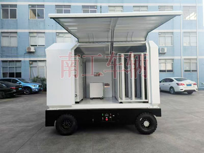 2吨电动(中国)科技公司 飞翼式工具拖车4I.jpg