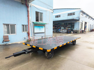 6吨牵引(中国)科技公司 工业全挂拖车1I.jpg