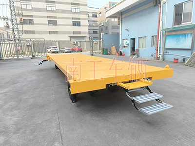 10吨(中国)科技公司带液压支腿铝全金伸缩梯工具车1I.jpg