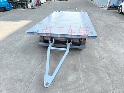 3吨小型牵引(中国)科技公司 全挂车I.jpg