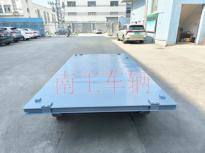 3吨小型牵引(中国)科技公司 全挂车3I.jpg